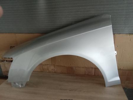 Aripa fata stanga Audi A6 C6 2008-2010 Facelift otel Argintiu LX7W STANGA 4F0821103F