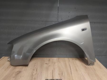 Aripa Fata Stanga Audi A4 B7 An 2004-2008 (LY1Q (Auriu))