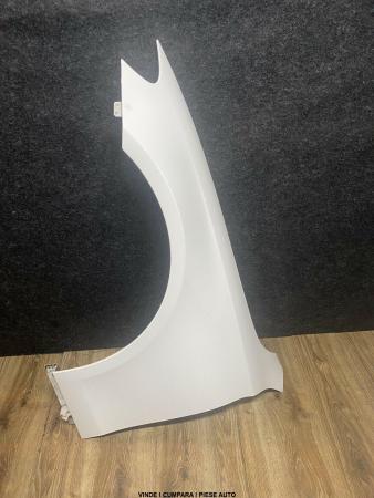 Aripa fata stanga Mercedes E-CLASS W213 Alb 149 Polar