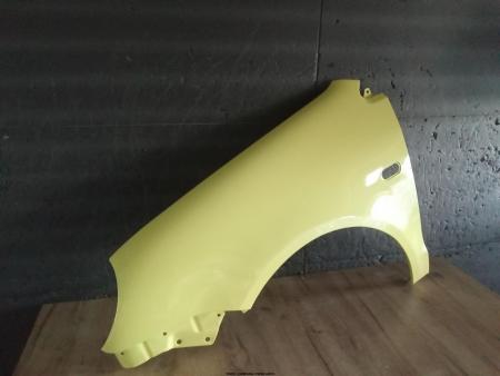 Aripa fata stanga Galbena D1B VW POLO 9N 2002 2003 2004 2005 NOUA  6Q0821105C
