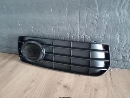 Grila Bara fata stanga Audi A5 8T S-LINE ORIGINALA 2007-2011 8T0807682C01C