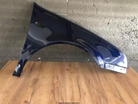 Aripa Fata Dreapta VW Golf 4 IV An 1998-2004 (LB5N (Albastru))