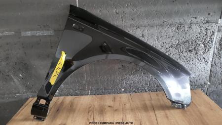 Aripa fata dreapta Audi A3 8P 2003-2008 Gri LZ7L