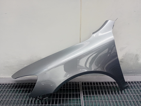 Aripa Fata Stanga Skoda Octavia 2 II An 2008-2013 (F8L (Gri))