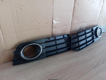 Grila proiector dreapta  bara fata Audi A4 B8 2007-2011