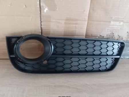 Grila bara fata proiector dreapta Audi A5 2007-2011 8T080768201C