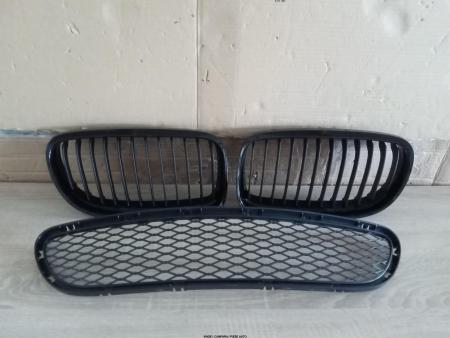 Set Grile Bara fata BMW E90 E91 LCI 2008-2012