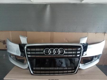 Bara fata Audi A4 B8 cu Grila radiator negru lucios 2007-2012 LX7W ARGINTIU 8K0807105AGRU 8K0853651T94